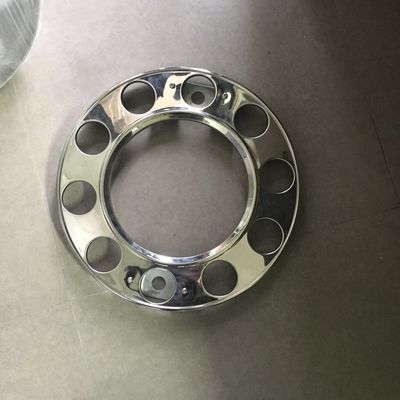 China 22.5 Chrome Wheel Covers , Stainless Steel Bus And Truck Wheel Center Cover Hubcap supplier